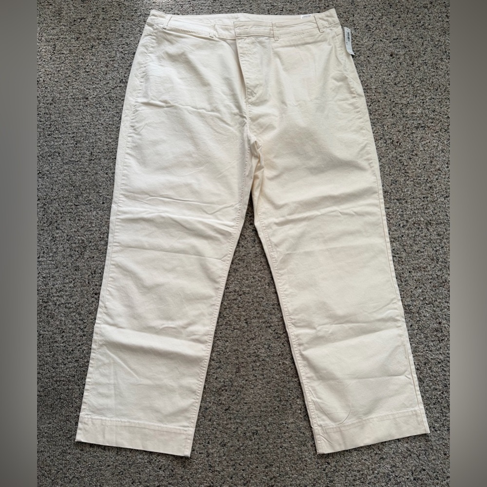 NWT Old Navy Women Cream Straight-Leg Pants